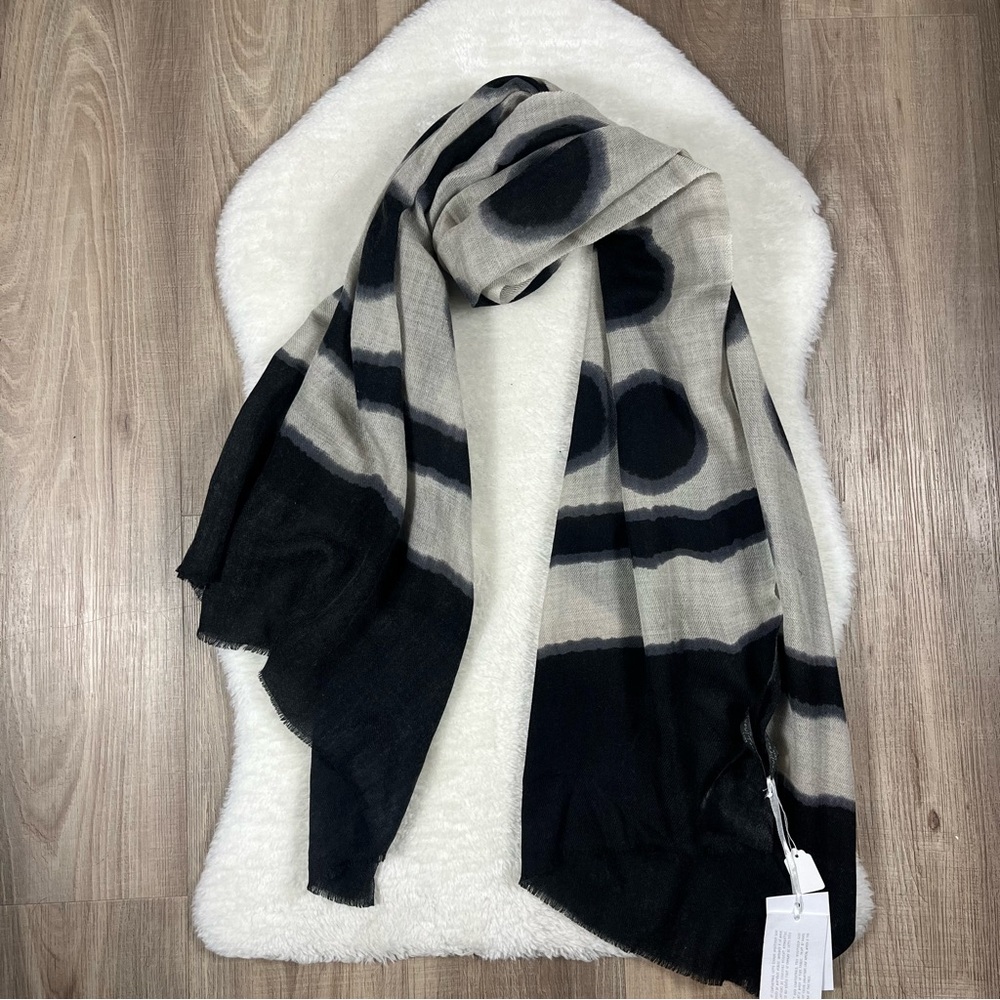 Inouitoosh cashmere silk scarf